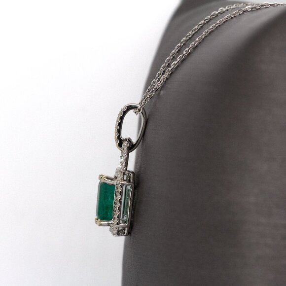 1.2cts Zambian Emerald Pendant in Solid 14K Gold with Natural Diamonds - Picture 6 of 8